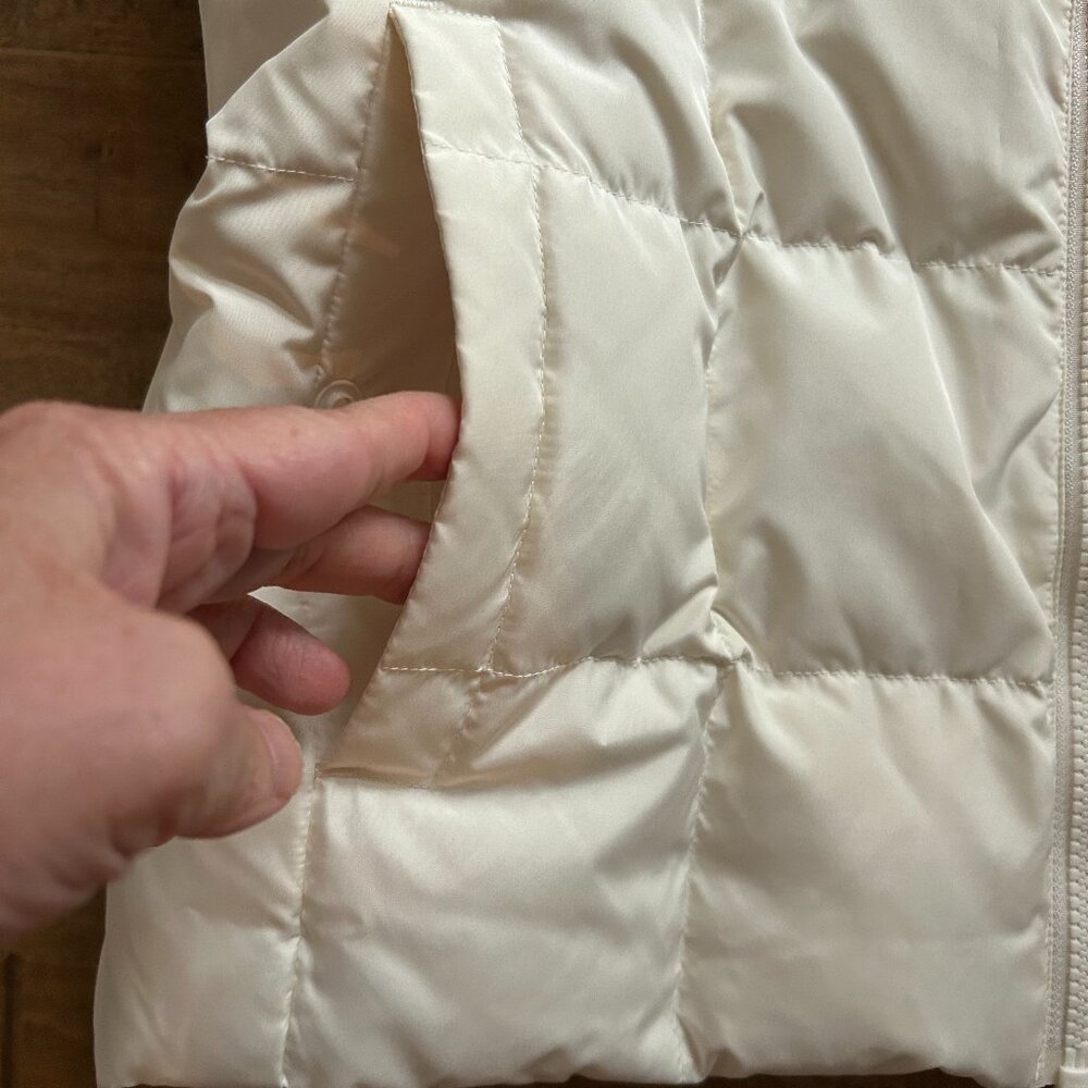 LANDS' END women's off-white quilted down vest (S) - Picture 4 of 6